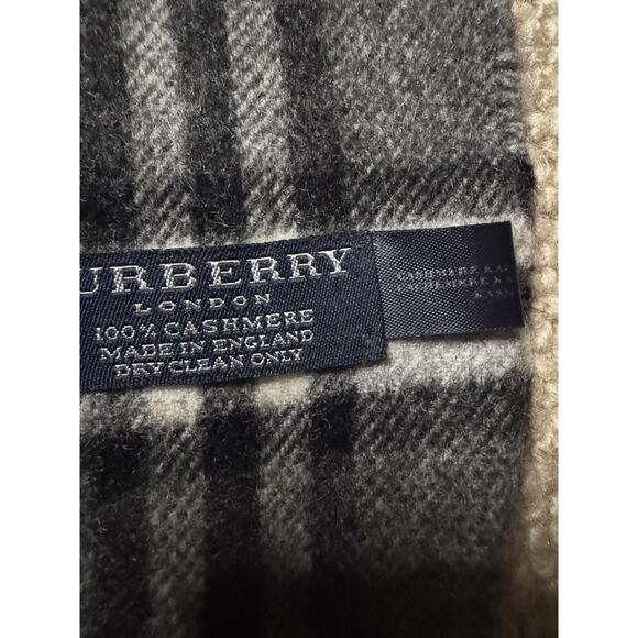BURBERRY GREY-BLUE PLAID CASHMERE SCARF, Unisex Smaller Size 52 In X 8 In - Picture 3 of 3